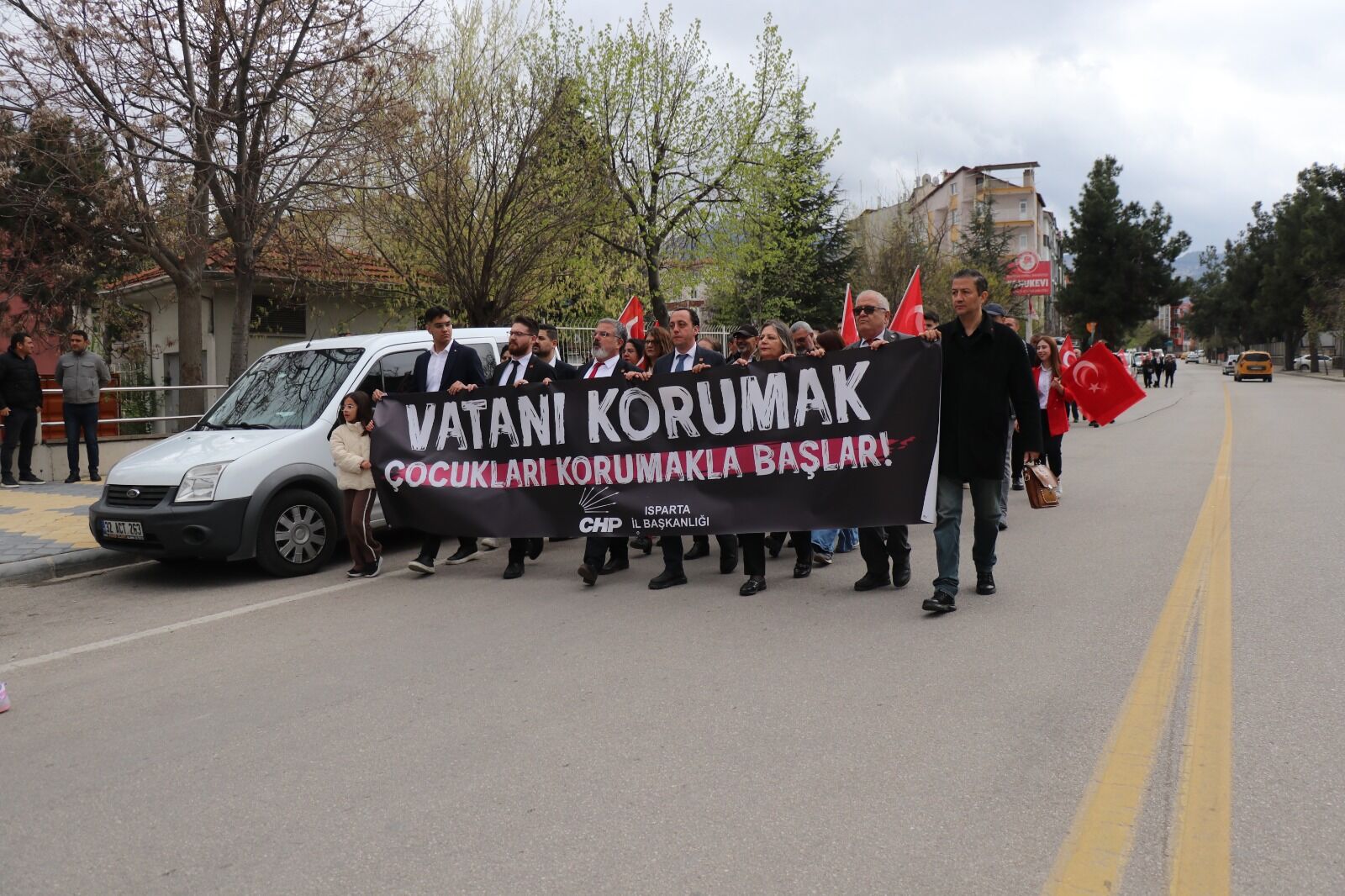 Chp Isparta’dan 23 Nisan’da Dikkat Çeken Yürüyüş (6)
