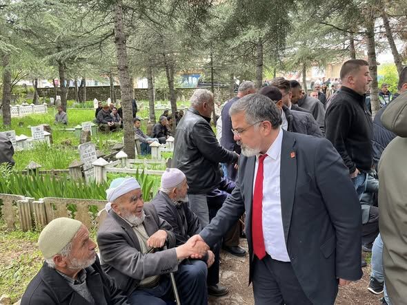 Chp Isparta’dan Merhum Başkan Ahmet Yıldız’a Son Görev (5)