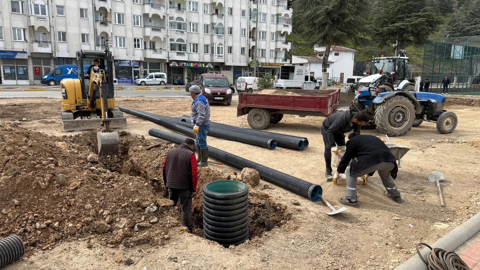 Eğirdir Belediyesi’nden İlçe Genelinde Yoğun Çalışma (4)