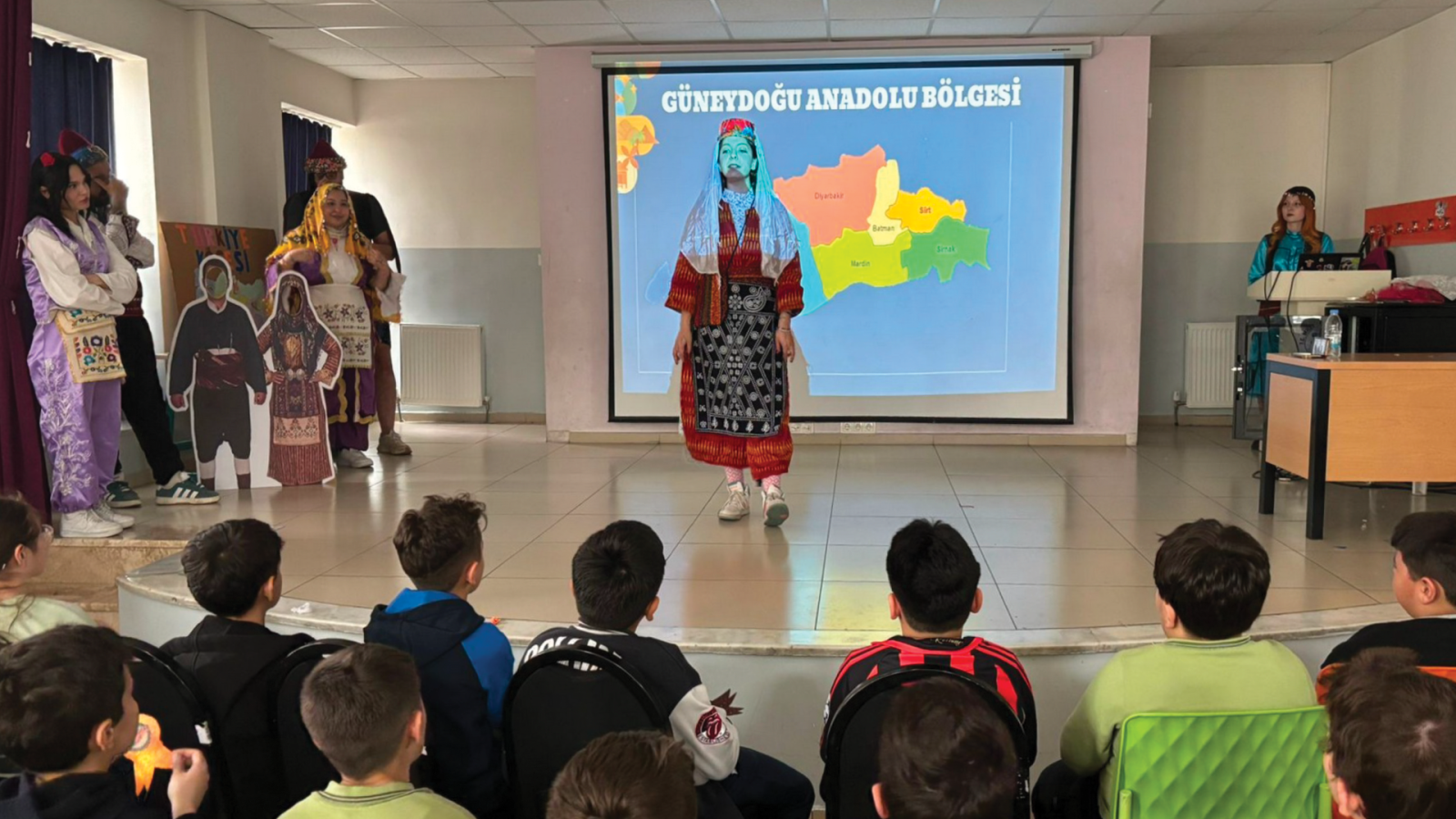 Geçmişin İzleri Geleceğin Kalplerinde Sdü’den Kültür Çıkartması! (2)