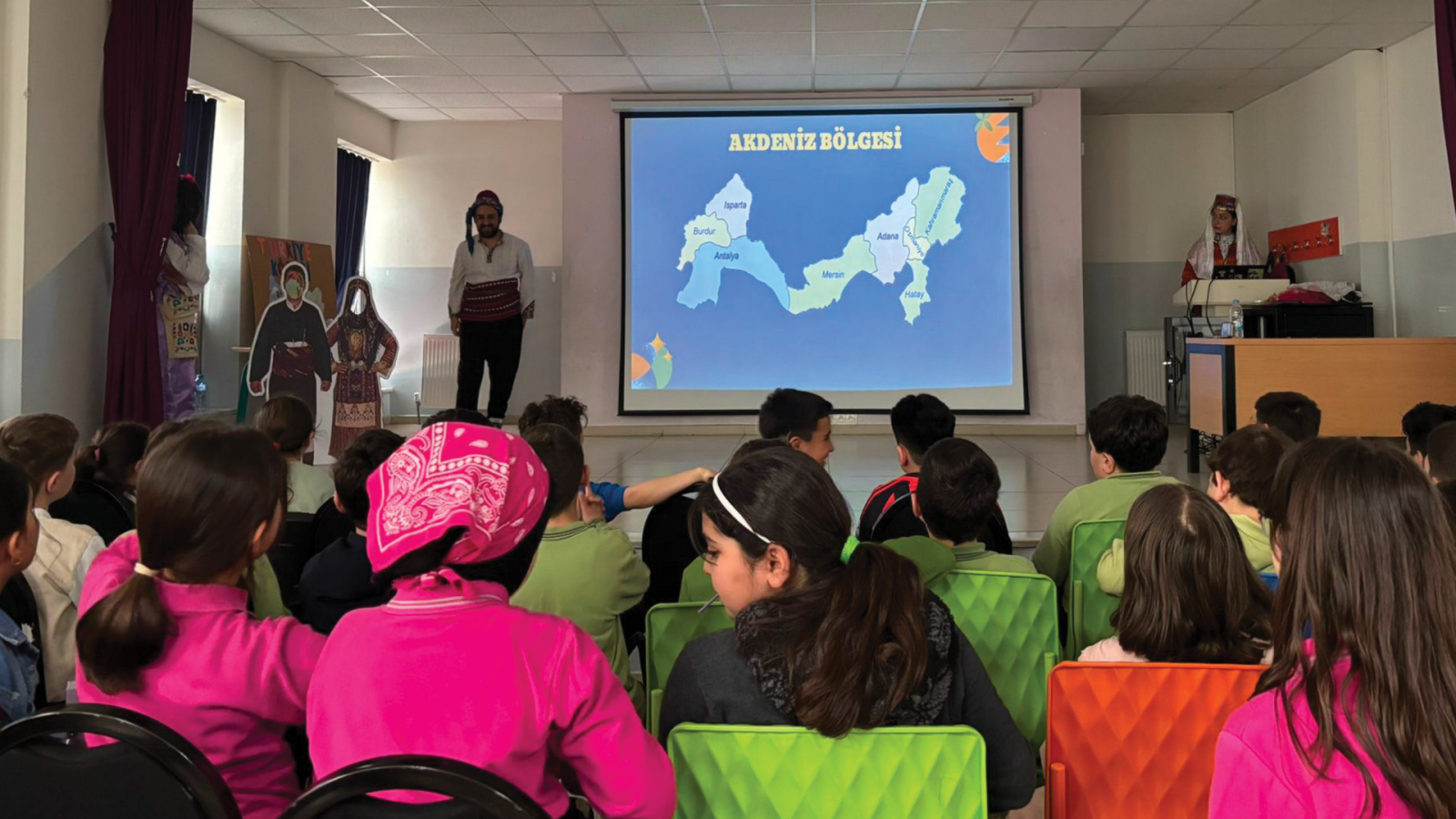 Geçmişin İzleri Geleceğin Kalplerinde Sdü’den Kültür Çıkartması! (3)