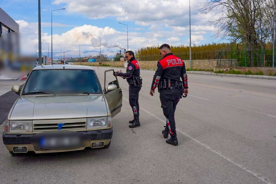 Isparta’da Eş Zamanlı Huzur Uygulaması Gerçekleştirildi (2)