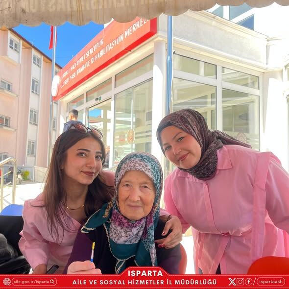 Isparta’da Gönül Mesaisi Üniversiteliler Büyükleriyle Buluştu! (2)