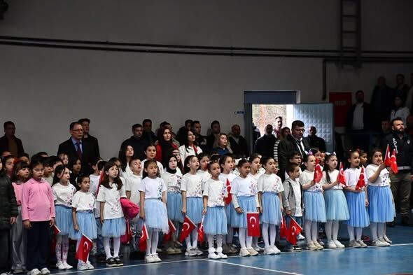 Isparta’nın Atabey Ilçesi Belediye Başkanı Serdar Pehlivan, 23 Nisan Ulusal Egemenlik Ve Çocuk Bayramı Dolayısıyla Bir Mesaj Yayımladı (3)