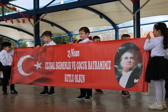 Keçiborlu’da 23 Nisan Coşkusu Egemenliğin 106. Yılı Kutlandı (1)