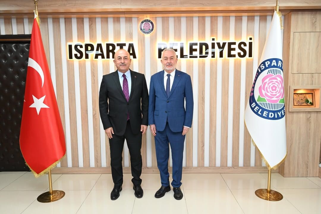 Mevlüt Çavuşoğlu Isparta Belediyesi’ni Ziyaret Etti (1)