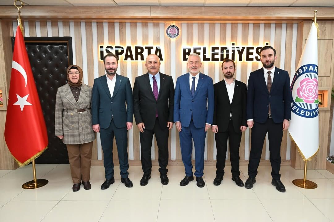 Mevlüt Çavuşoğlu Isparta Belediyesi’ni Ziyaret Etti (2)