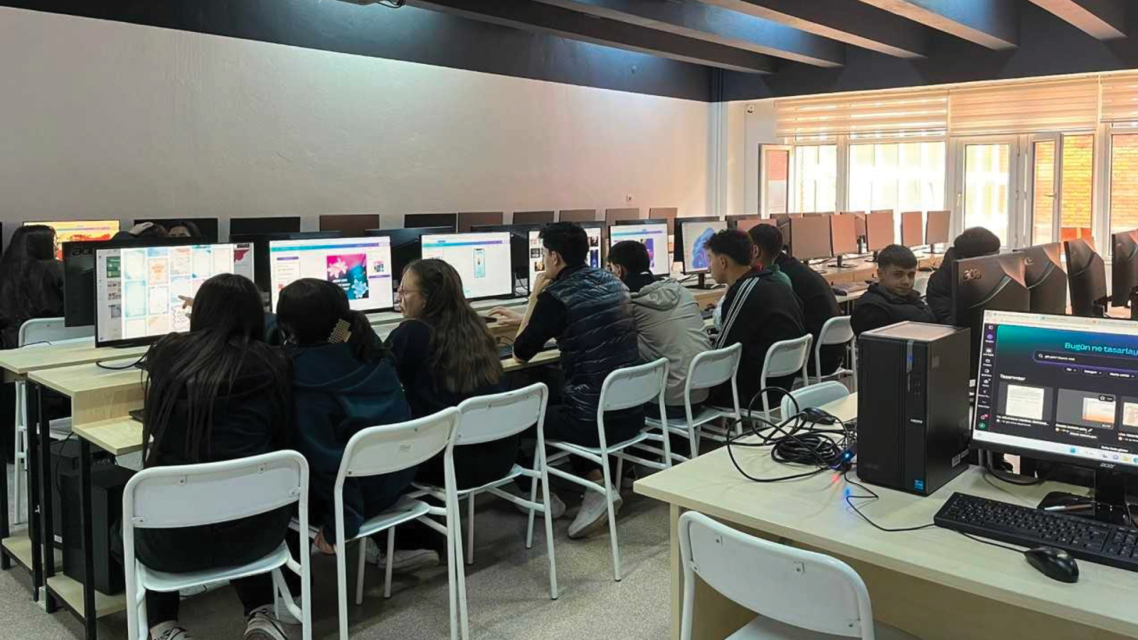 Sdü'den Lise Öğrencilerine Yönelik Geleceğin İletişimcileri Projesi (2)