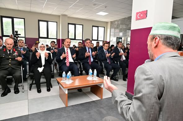 Şehit Mustafa Önlemeç’in Adı Kütüphanede Yaşatılacak (2)
