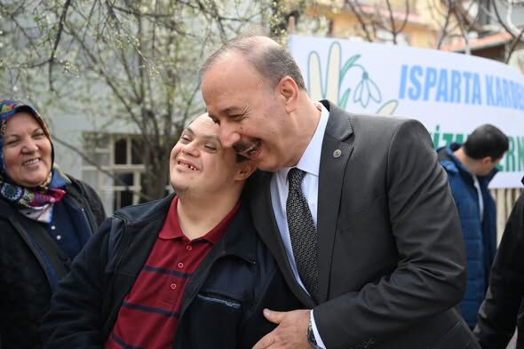 Vali Eren’den Özel Çocuklara Ve Ailelerine Destek Mesajı 1