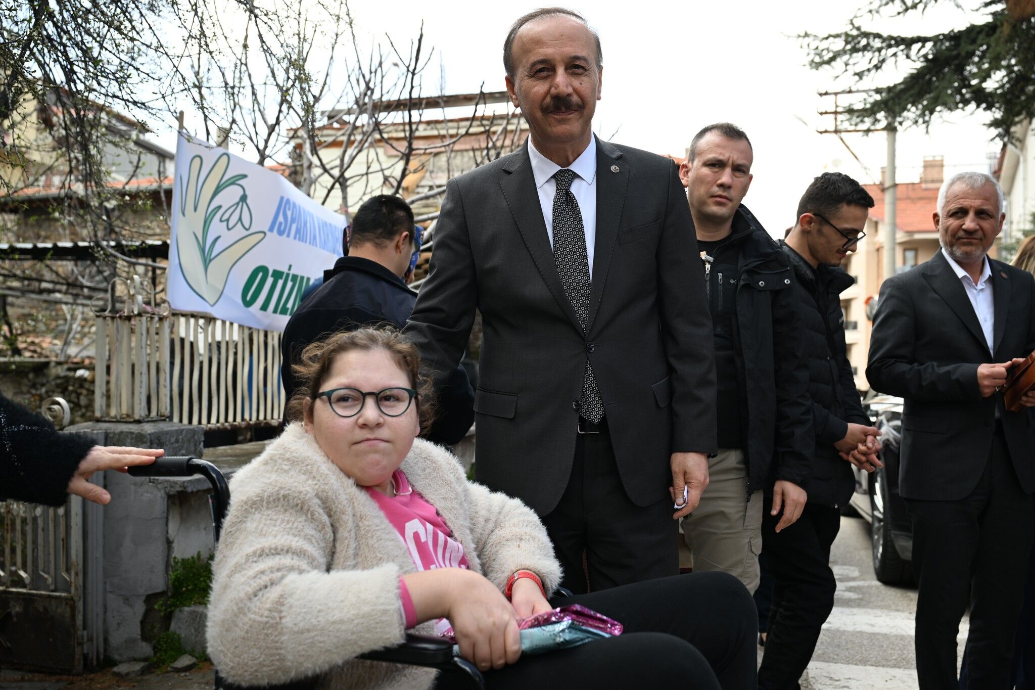 Vali Eren’den Özel Çocuklara Ve Ailelerine Destek Mesajı 2