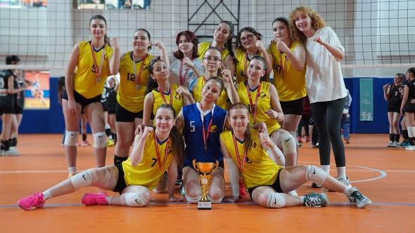 19 Mayıs Voleybol Gençler İl Birinciliği Tamamlandı (2)