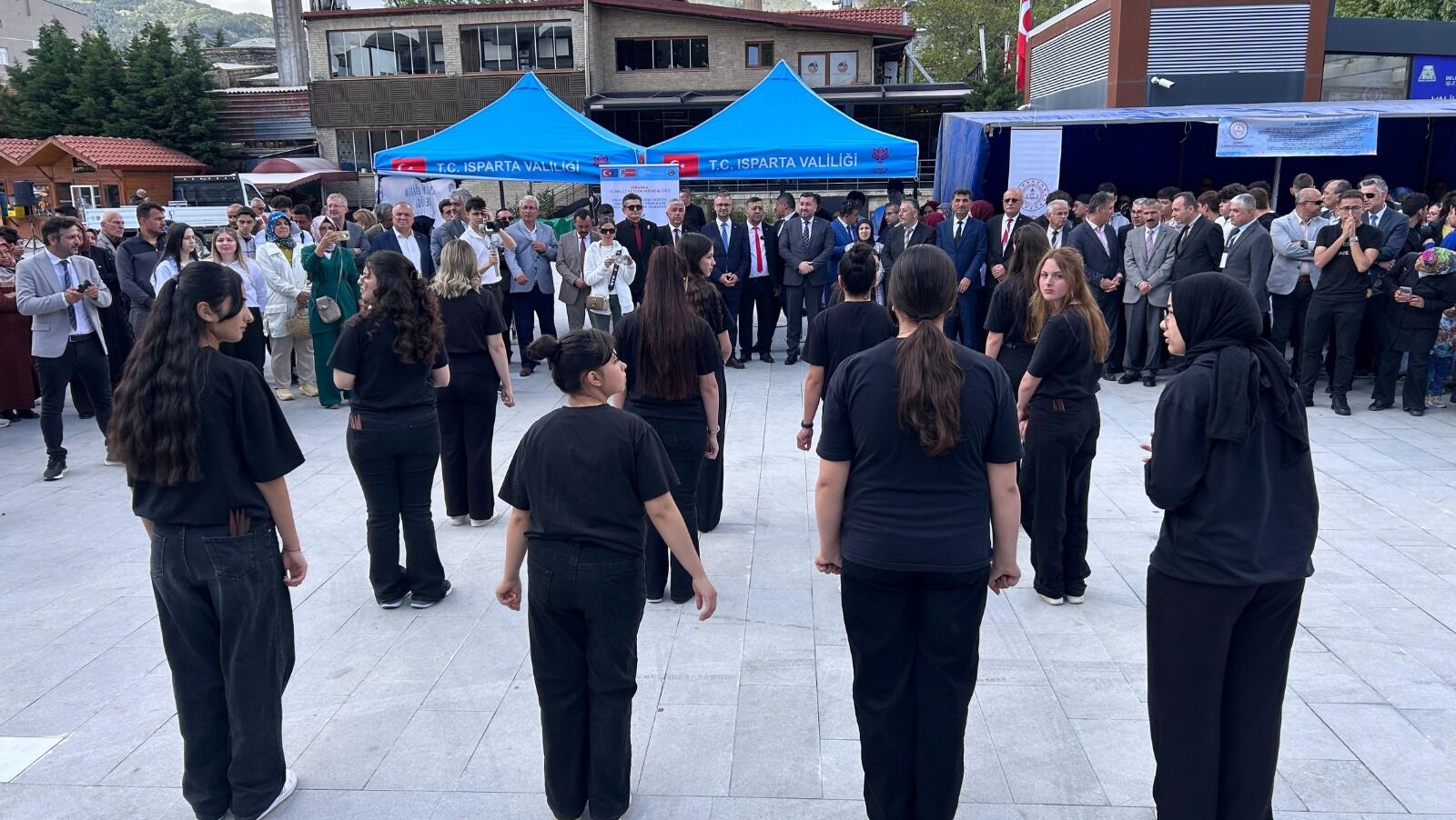 5. Mesleki Eğitim Şenliği Isparta’da Coşkuyla Gerçekleştirildi (4)
