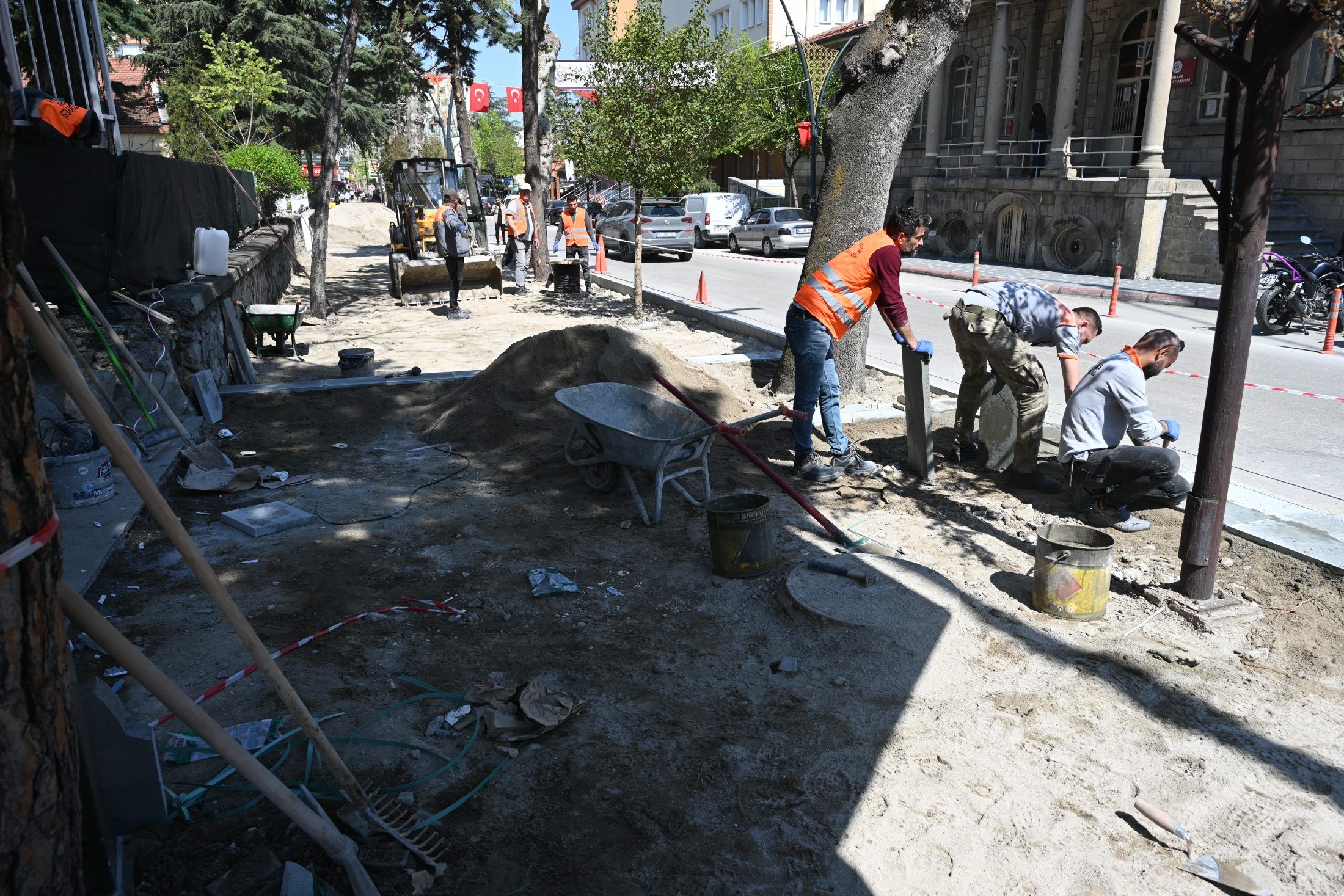 6 Mart Caddesi Kaldirim Yenileme (4)