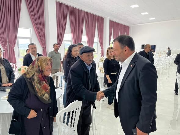 Ak Parti Isparta Milletvekili Zabun, Yenişarbademli'de Bayramlaştı (3)