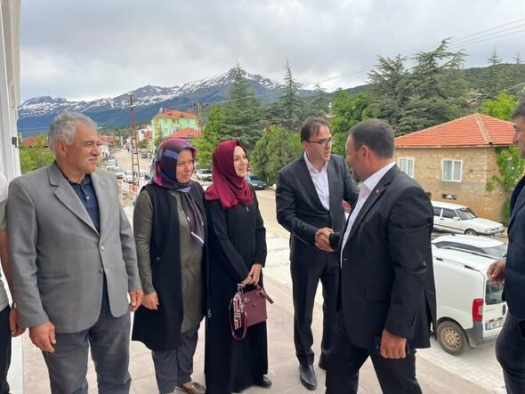 Ak Parti Isparta Milletvekili Zabun, Yenişarbademli'de Bayramlaştı (4)