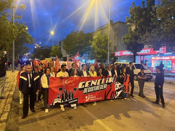 Chp Isparta Örgütü 19 Mayıs’ta Gençlerle Yürüdü (4)