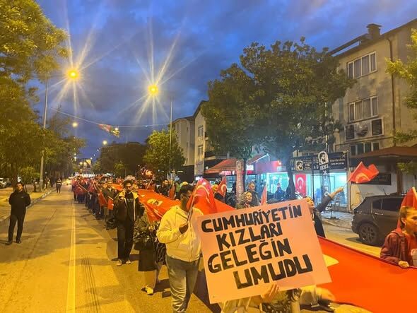 Chp Isparta Örgütü 19 Mayıs’ta Gençlerle Yürüdü (5)