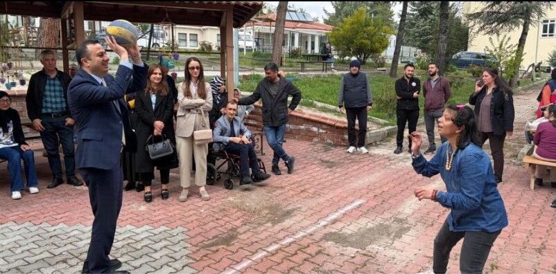 Engelsiz Yaşam Merkezinde Anneler Günü Coşkusu 2