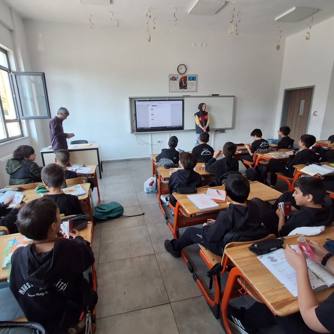 Isparta 112’Den Öğrencilere Acil Çağrı Eğitimi (1)