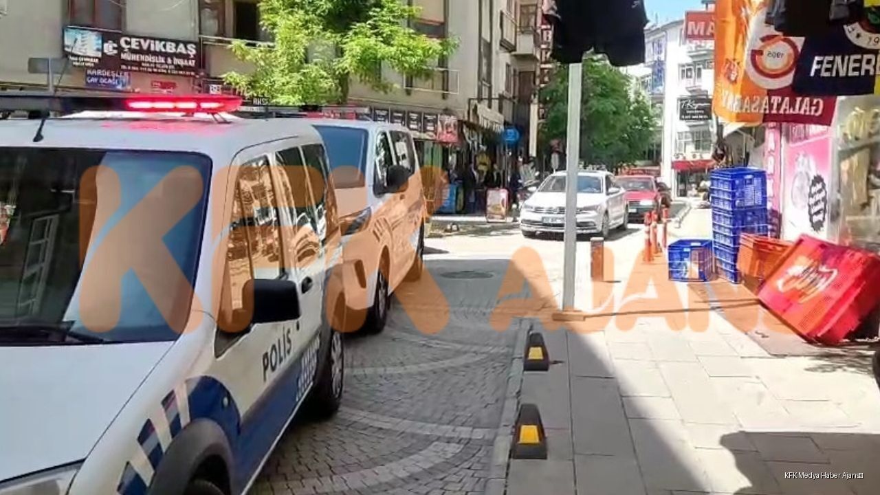 Isparta Da Otelde Konaklayan Y 3