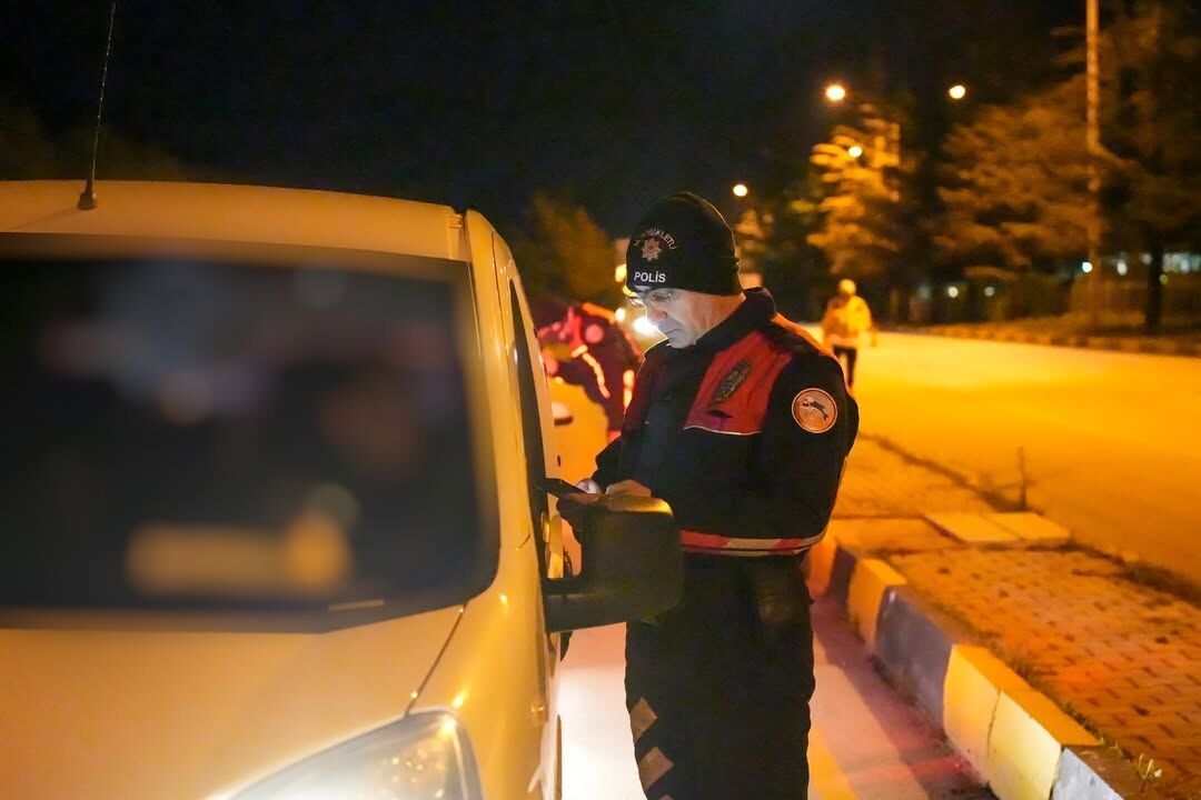 Isparta Emniyeti Nden 3 Kritik (3)