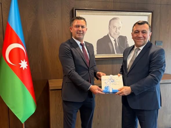 Isparta İş Dünyasi Bakü’de Yeni̇ Yatirim Ve İş Bi̇rli̇ği̇ Kapilari Aralandi (4)