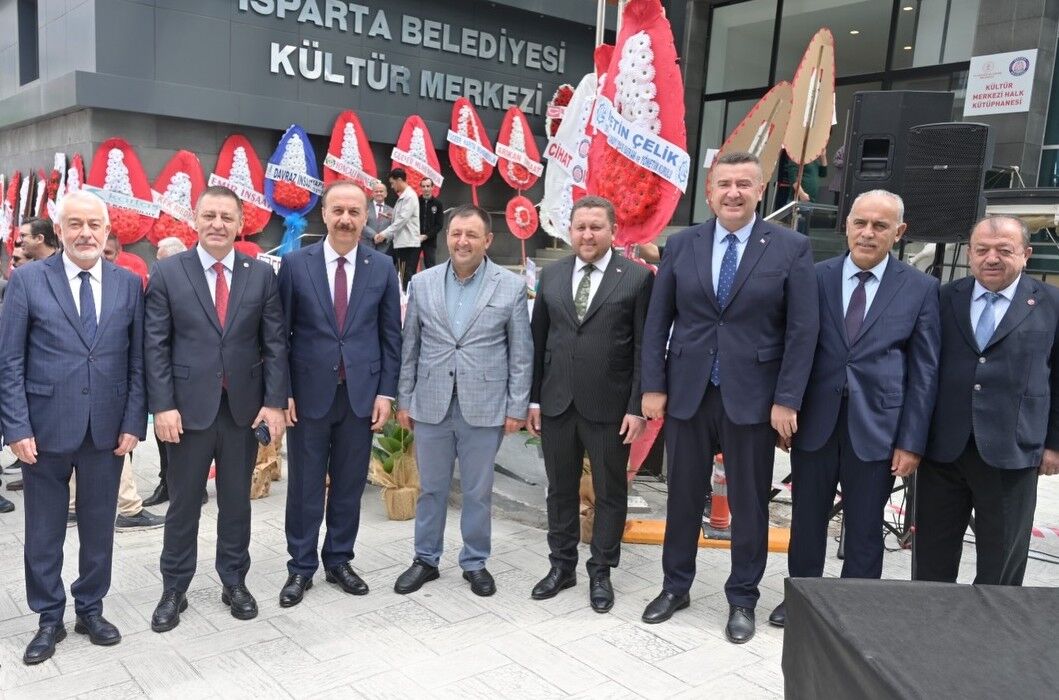 Isparta Müteahhi̇tler Bi̇li̇ği̇ Açilişi 1