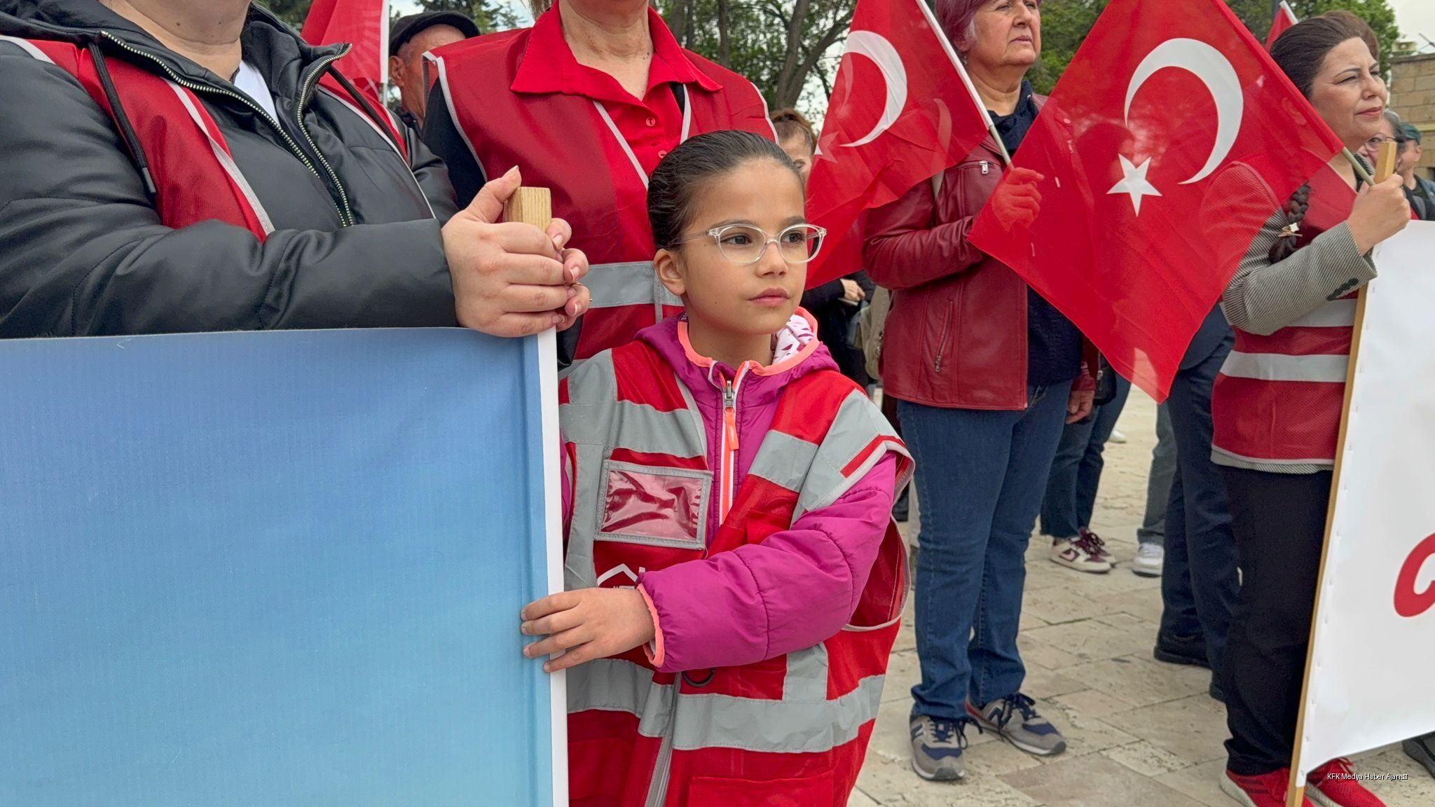 Isparta'da 1 Mayıs Yürüyüş Ve Halaylarla Kutlandı (1)-1
