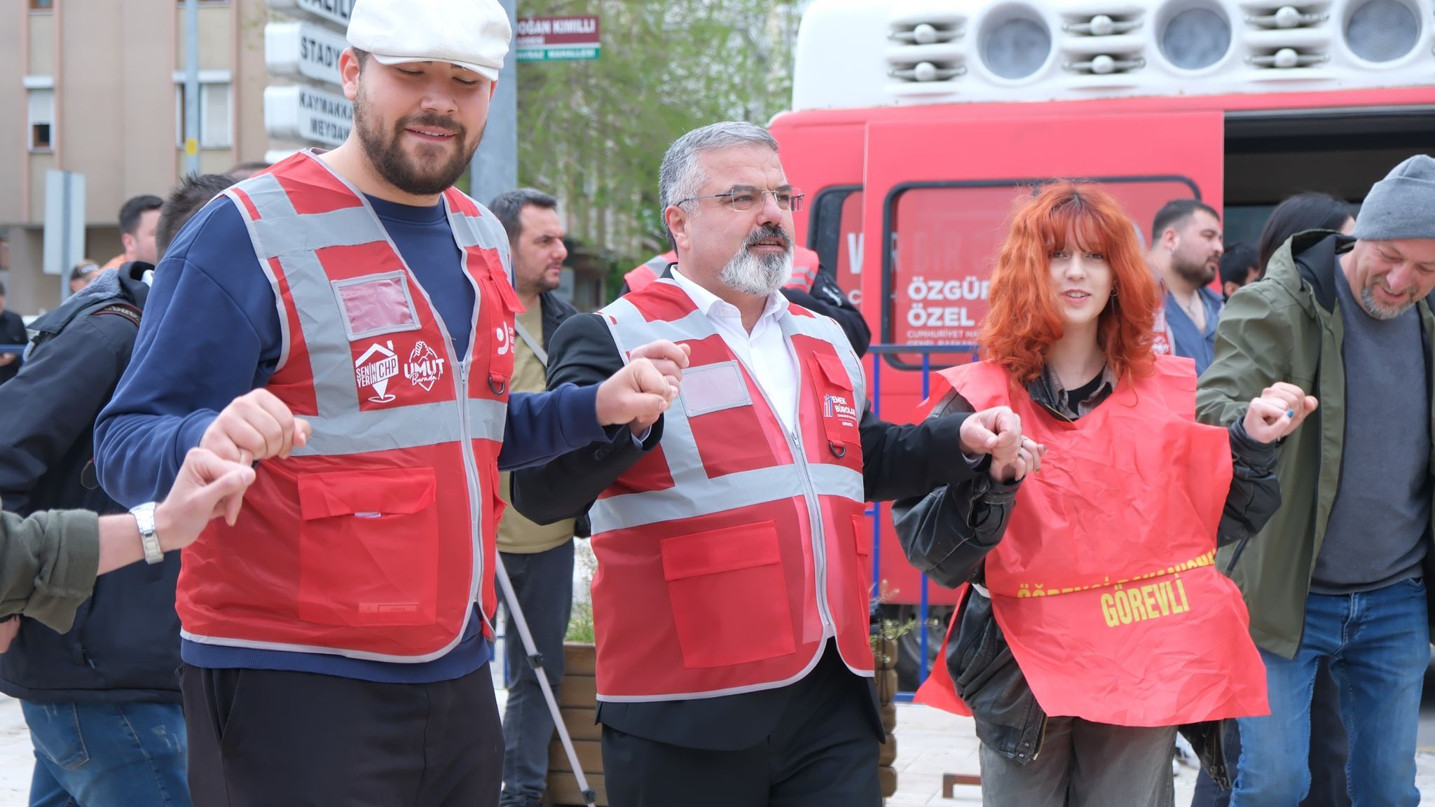 Isparta'da 1 Mayıs Yürüyüş Ve Halaylarla Kutlandı (5)