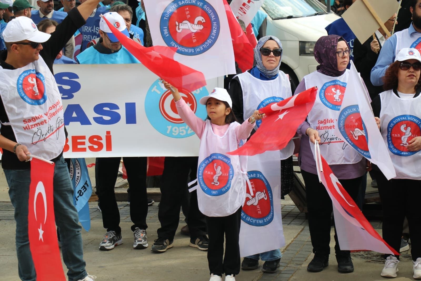 Isparta'da 1 Mayıs'ta Emek Ve Dayanışma Mesajı (1)
