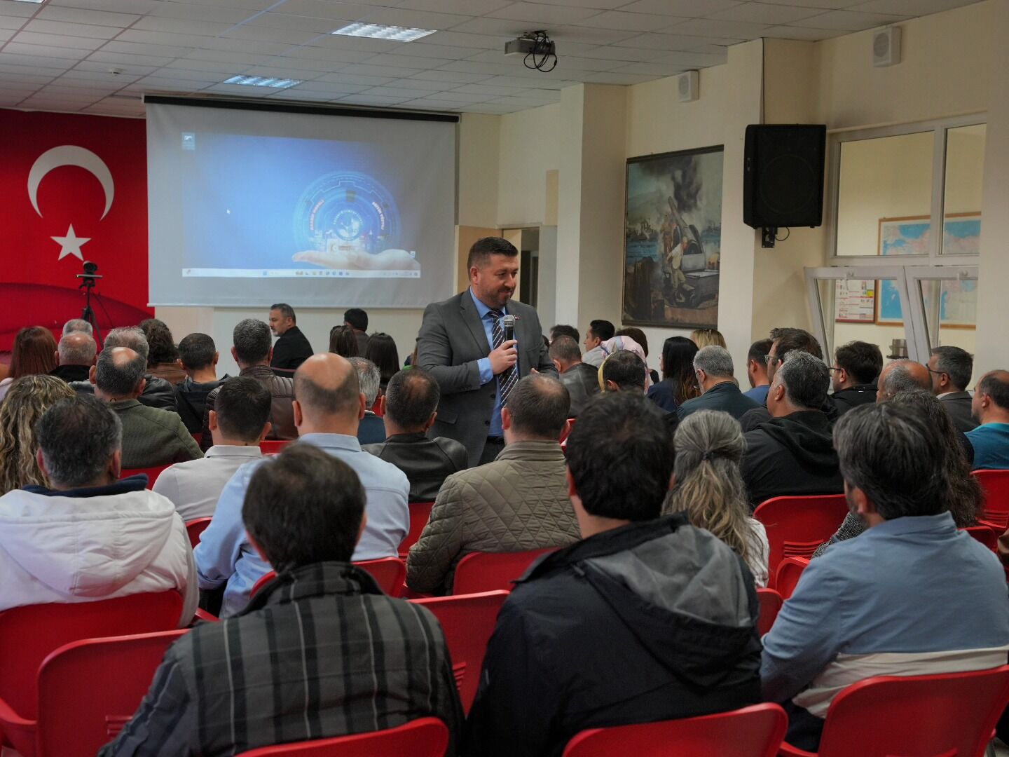 Isparta’da Eğitim Kurumları Yönetici Yetiştirme Programı Başladı (3)