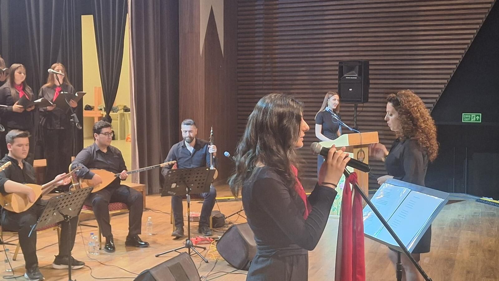 Isparta'da Mustafa Kaçıkoç Anadolu Lisesinden Türk Halk Müziği Konseri (4)