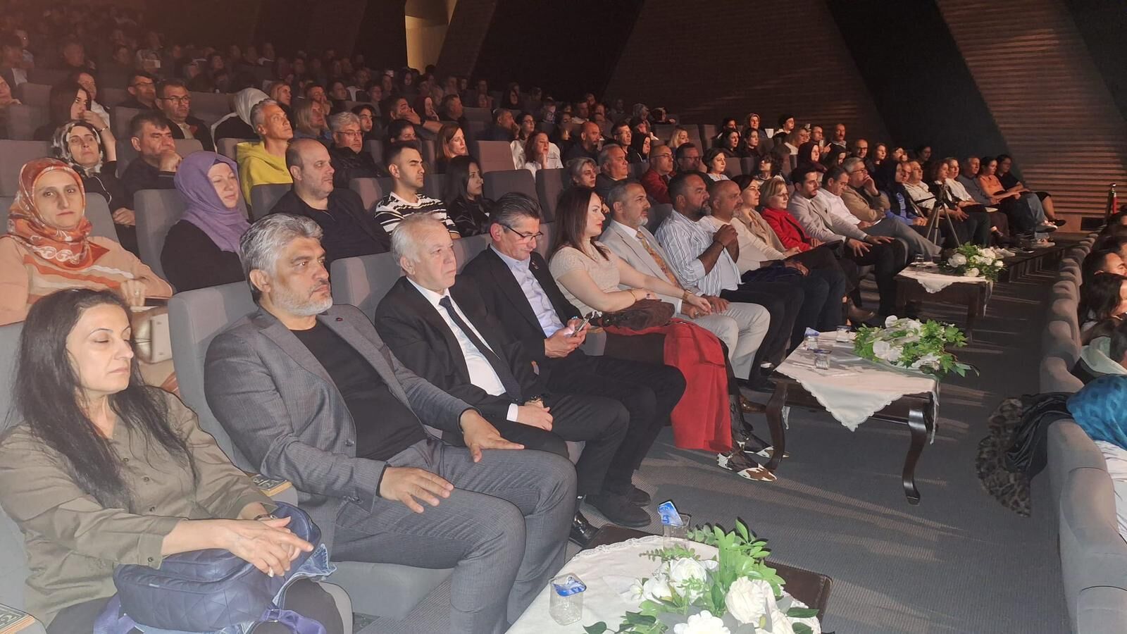 Isparta'da Mustafa Kaçıkoç Anadolu Lisesinden Türk Halk Müziği Konseri (6)