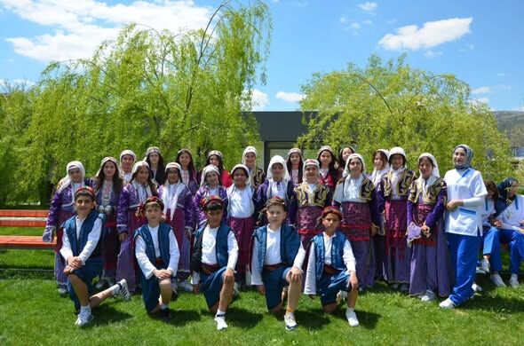 Keçiborlu’dan Örnek Davranış Yaşlıları Ziyaret Edip Gönüllere Dokundular (2)