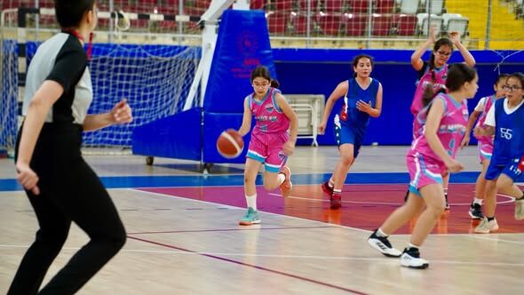 Minik Basketbolcular Parkede Büyük Heyecan Yaşattı (1)
