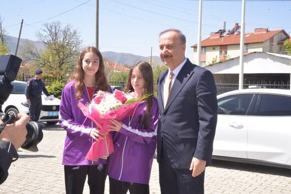 Şarkikaraağaç’ta İlçe Gelişimi İçin Ortak Mesaj 1