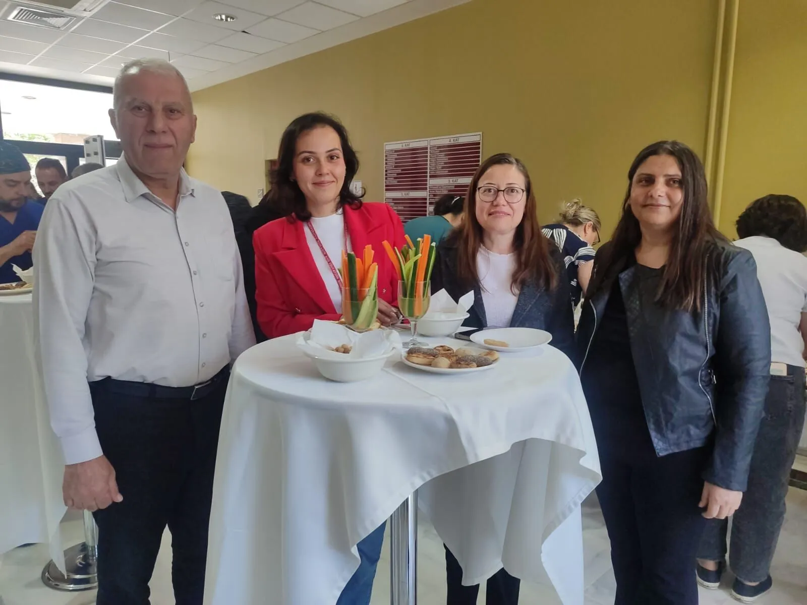 Sdü Hastanesi Personeli Bayramlaşma Töreninde Buluştu (7)