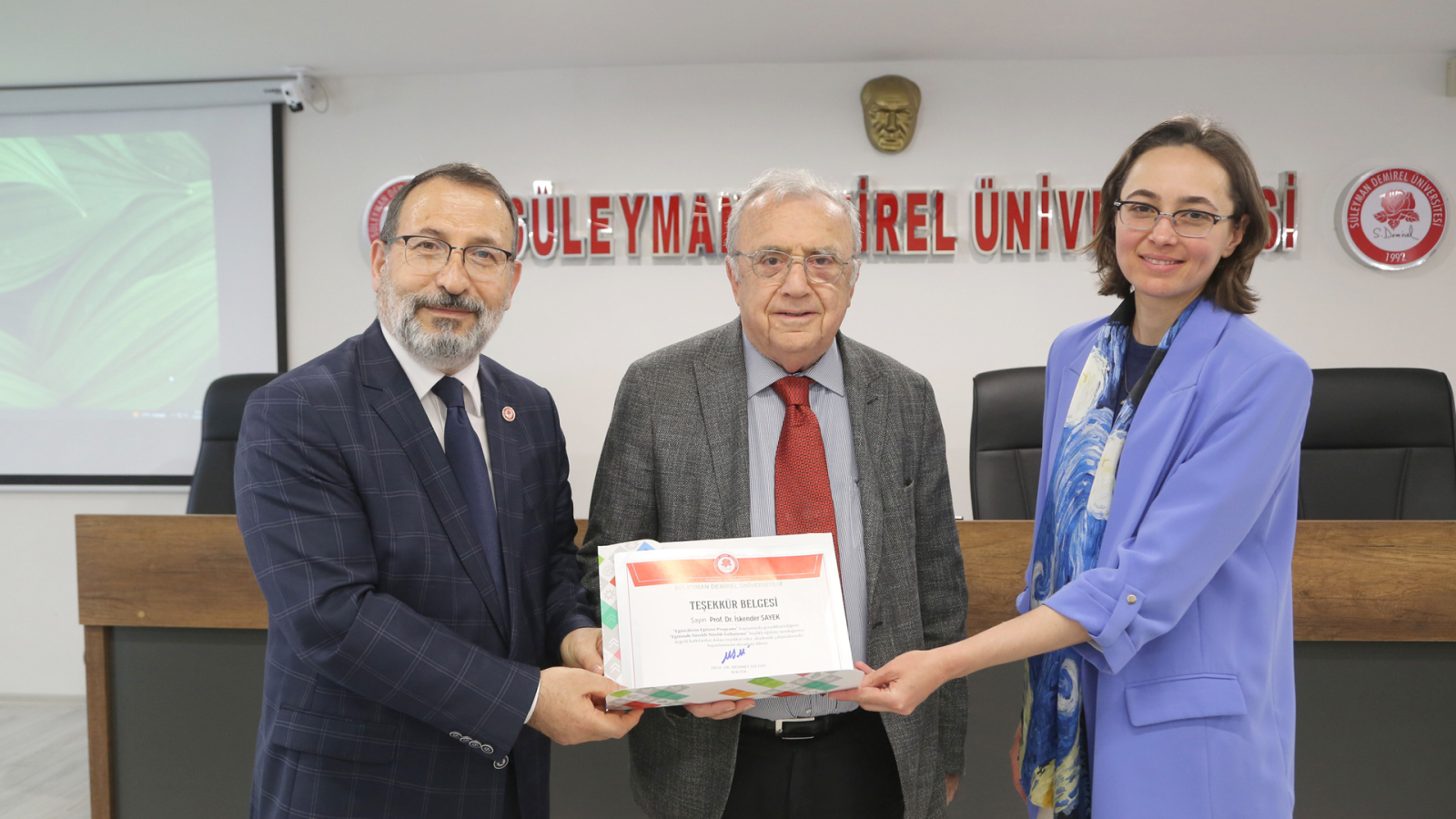 Sdü Senatosu’na Prof. Dr. İskender Sayek’ten Kritik Eğitim (4)