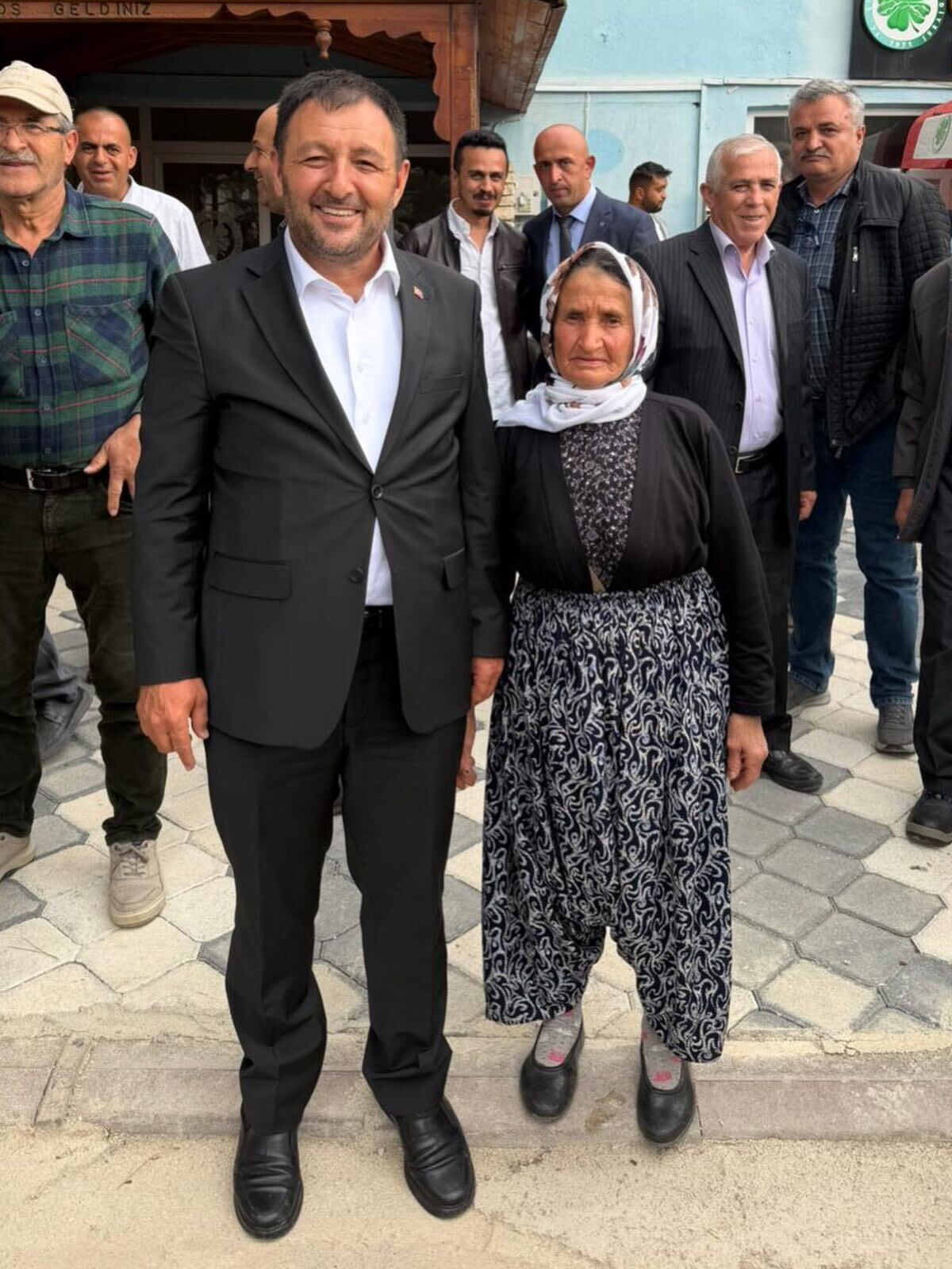 Zabun, Çiçekpınar'da Vatandaşlarla Bayramlaştı (3)