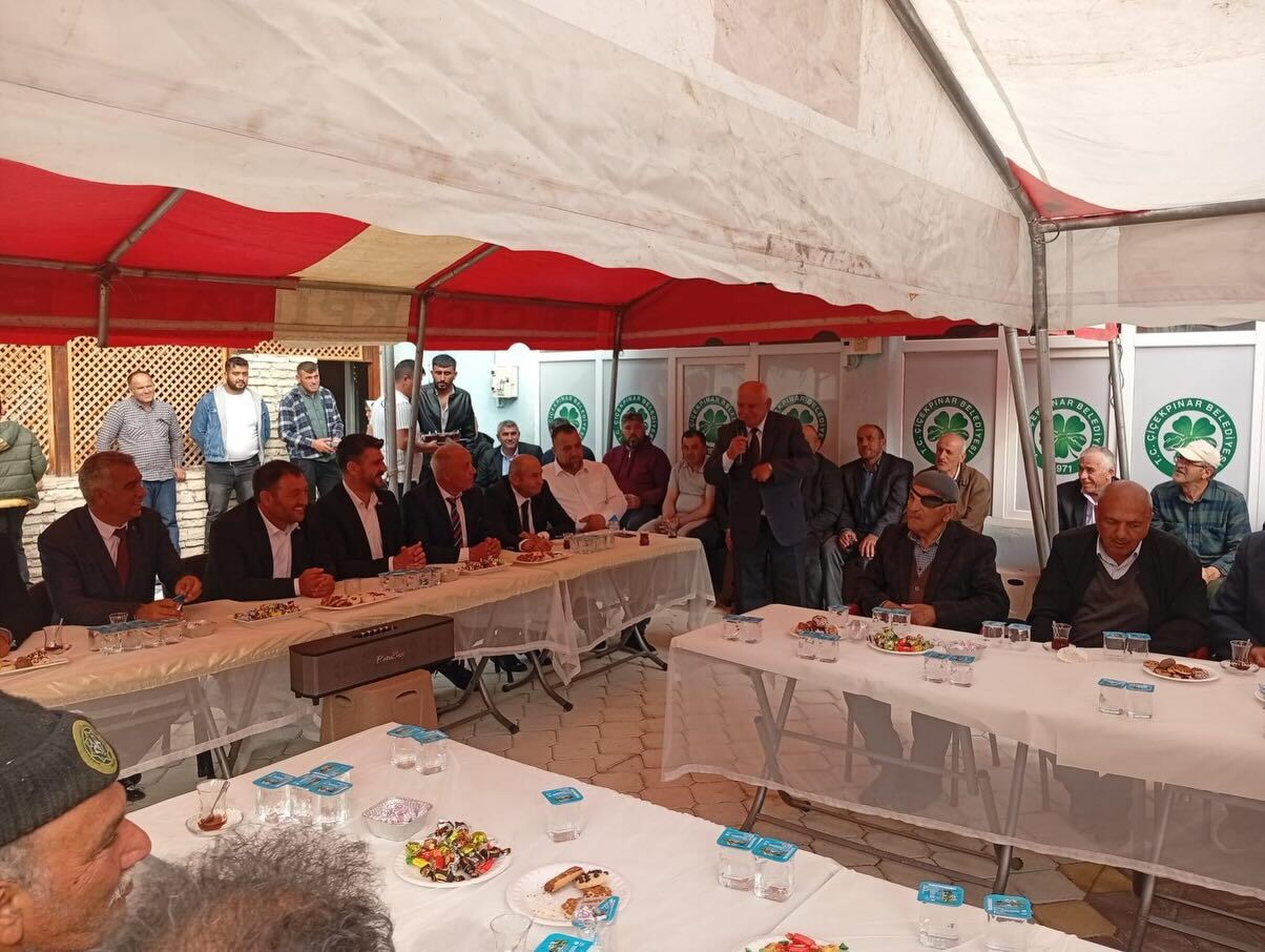 Zabun, Çiçekpınar'da Vatandaşlarla Bayramlaştı (4)