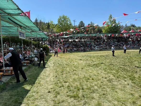 47. Geleneksel Uluborlu Kiraz Festivali Coşkuyla Gerçekleştirildi (2)