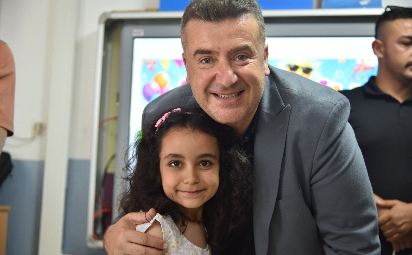 Başkan Mustafa Özer, Karne Sevincini Öğrencilerle Paylaştı 1