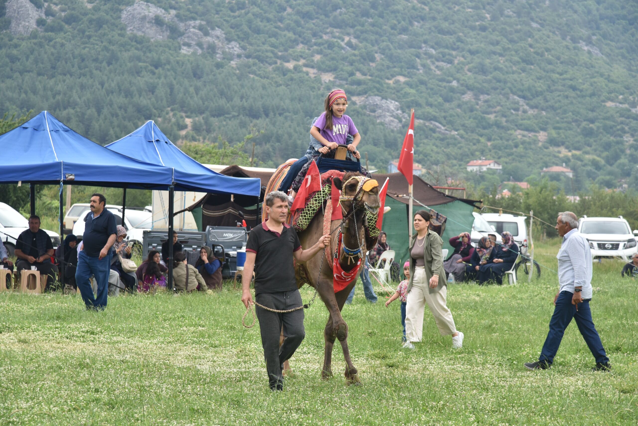 Başkan Özer, Serpil Köyü Yörük Şöleni'ne Katıldı (2)