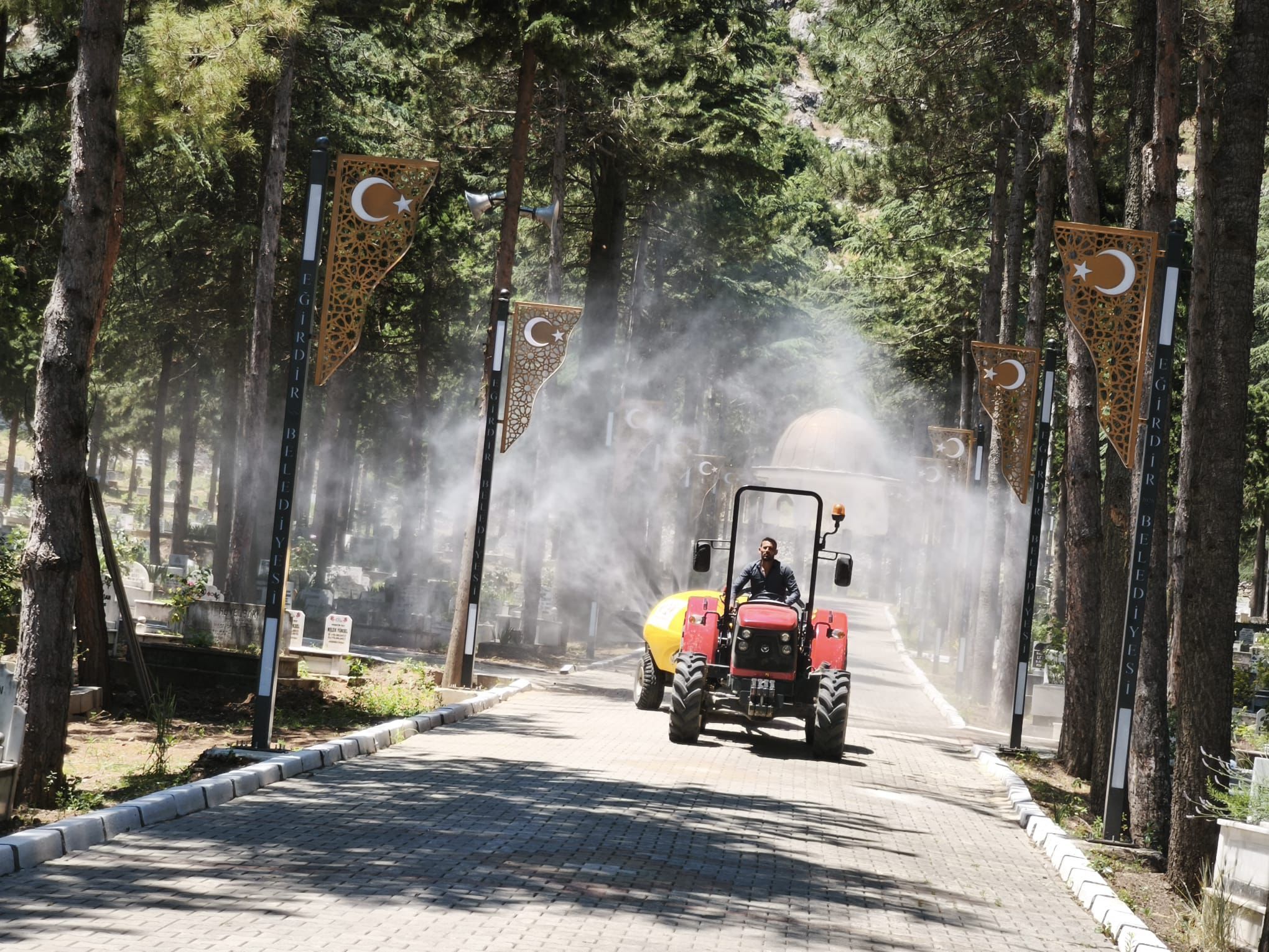 Eğirdir Belediyesi Kene Ve Pireye Karşı Sahada (4)