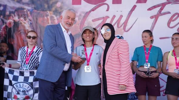 Gül Festivali Koşularında Ödüller Sahiplerini Buldu (2)
