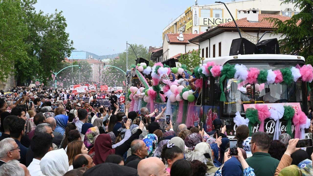 Isparta Gul Festivali Gorseli