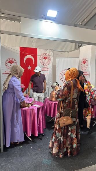 Isparta Gül Festivali’nde İl Tarım Müdürlüğü’ne Yoğun Ilgi (2)
