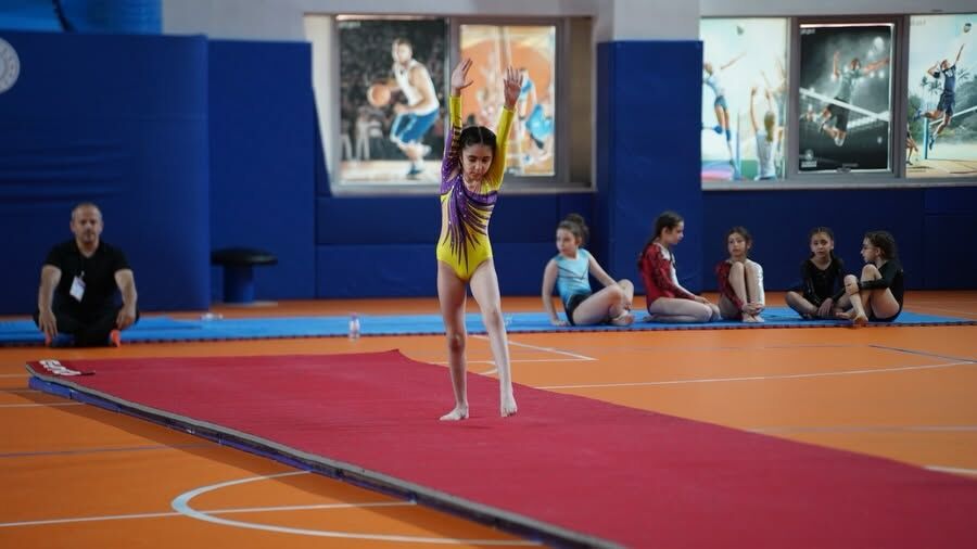 Minik Cimnastikçilerden Büyük Performans (5)