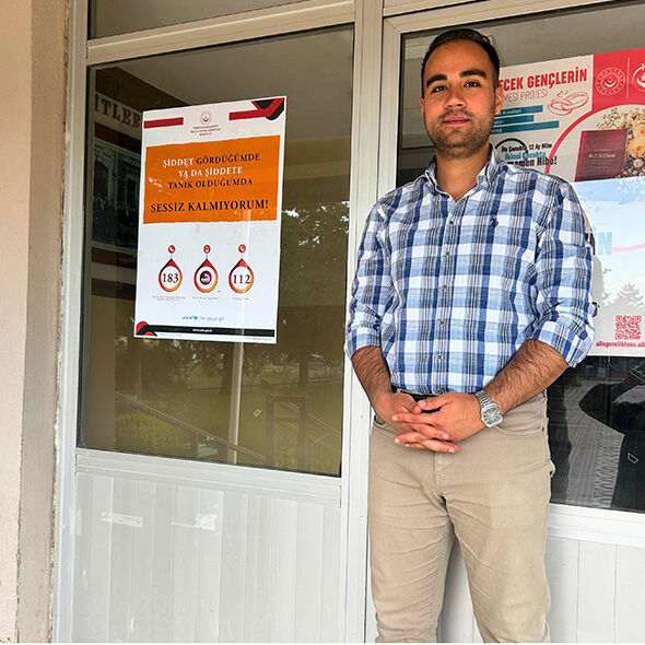 Şarkikaraağaç'ta Evlilik Desteği Ve Kadına Yönelik Şiddetle Mücadele İçin Afiş Çalışması (2)